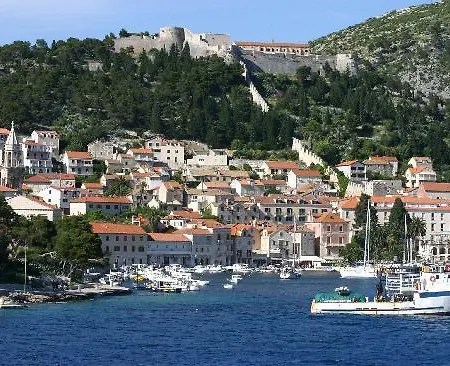 Luci * Hvar Town