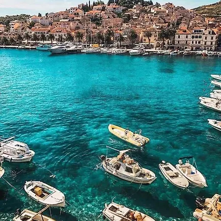 Luci Apartment Hvar Town