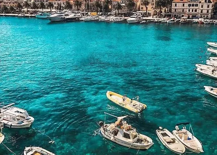 Luci Lägenhet Hvar Town