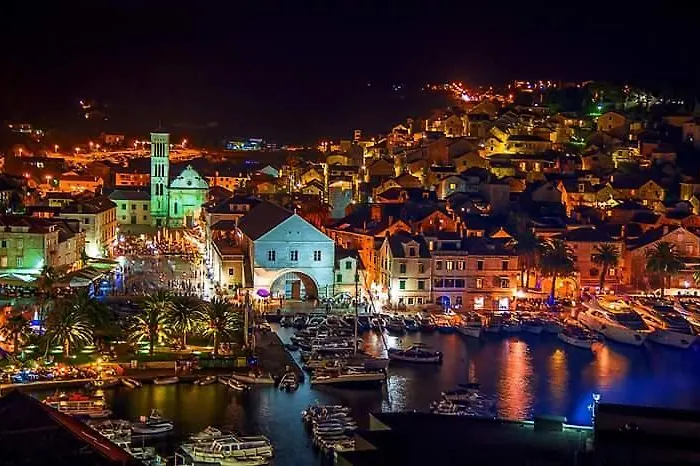 Luci Lägenhet Hvar Town